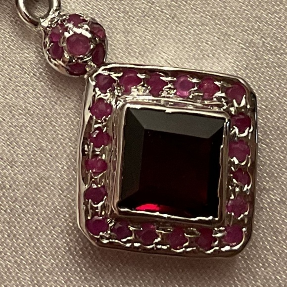 Sterling Silver 925 Ruby/Red Garnet Necklace Earrings set New - Picture 7 of 8